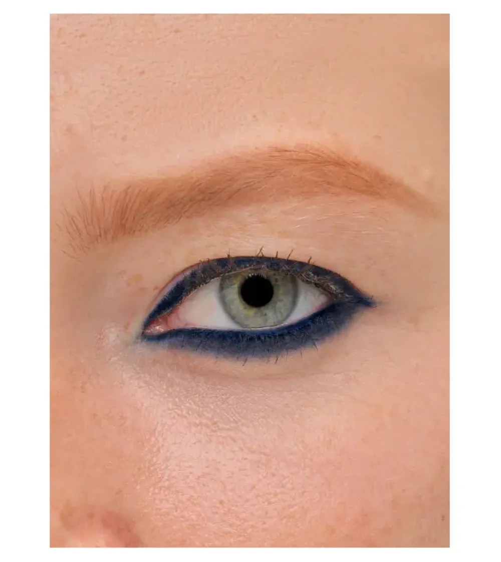 - Delineador de ojos Line Artist - 4: Blue Is The New Black>About-face Clearance