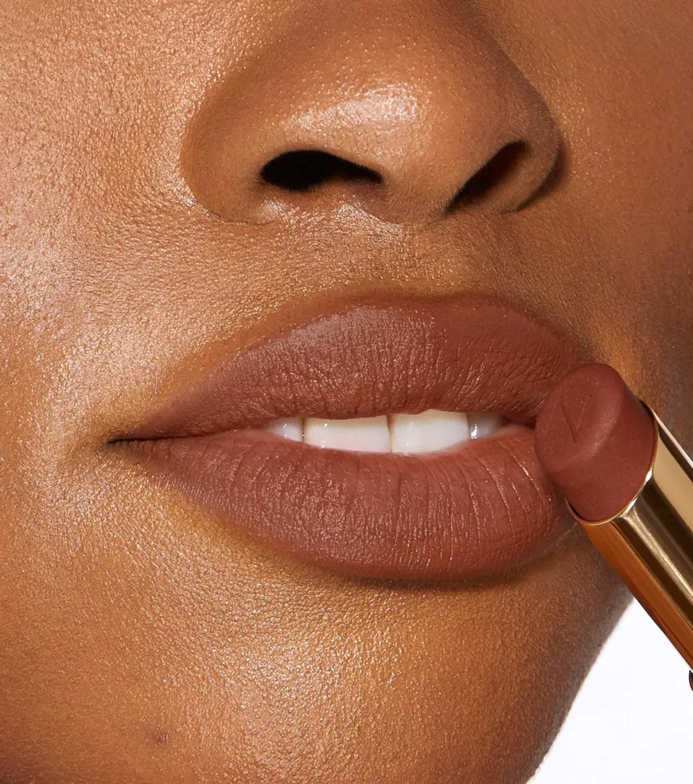 Barra de labios mate Beyond Blurry - Saint>Nabla Sale