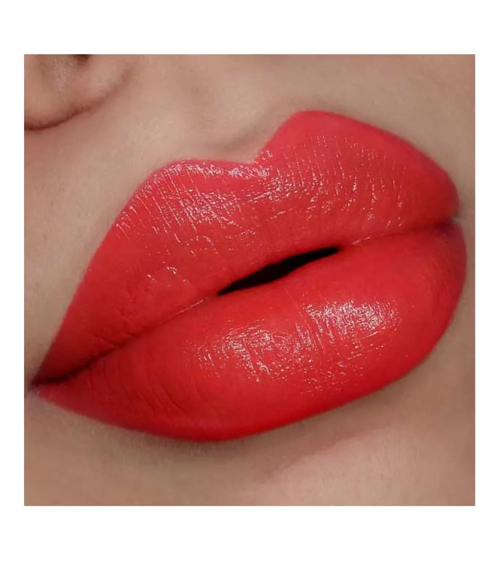 Barra de labios Pretty & Plump - Juicy Peach>L.A. Girl Hot