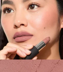 Barra de labios Velvet - Paz>Saigu Cosmetics Clearance