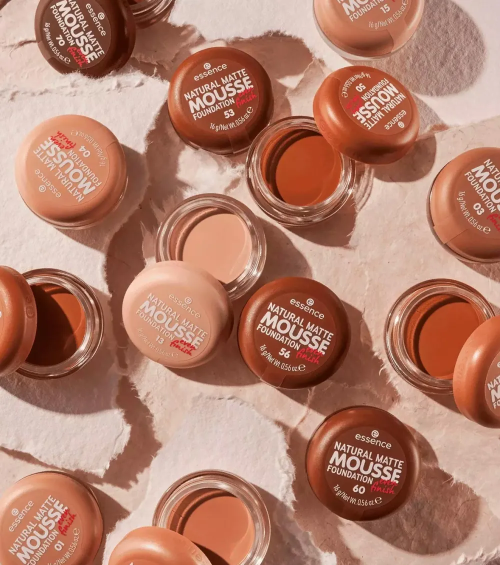 Base de maquillaje en mousse Natural Matte Mousse - 01>essence New