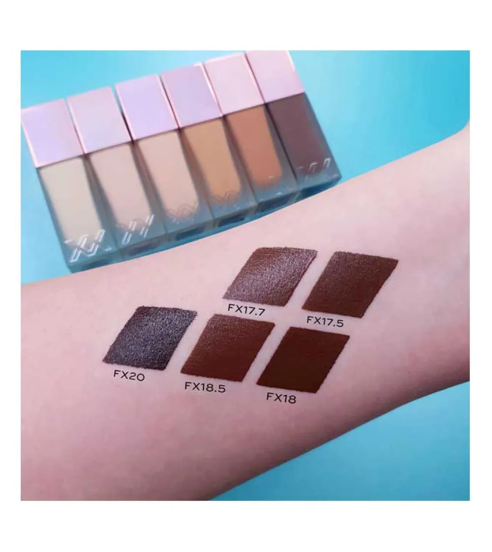 Base de maquillaje Glow Skin Fauxxdation - FX16.5>XX Revolution