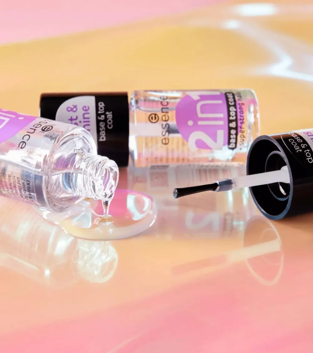 Base de uñas y top coat 2 en 1>essence Online