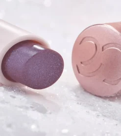 Brillo de labios en stick Diamond Glaze - 050: Glitterally Perfect><noscript><img width=