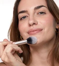 Brocha doble para rostro Soft Vegan Brush - MO. 02><noscript><img width=