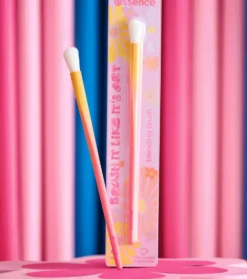 *Brush It Like It's Art* - Brocha difuminadora Blending Is Like Cardio For Artists><noscript><img width=