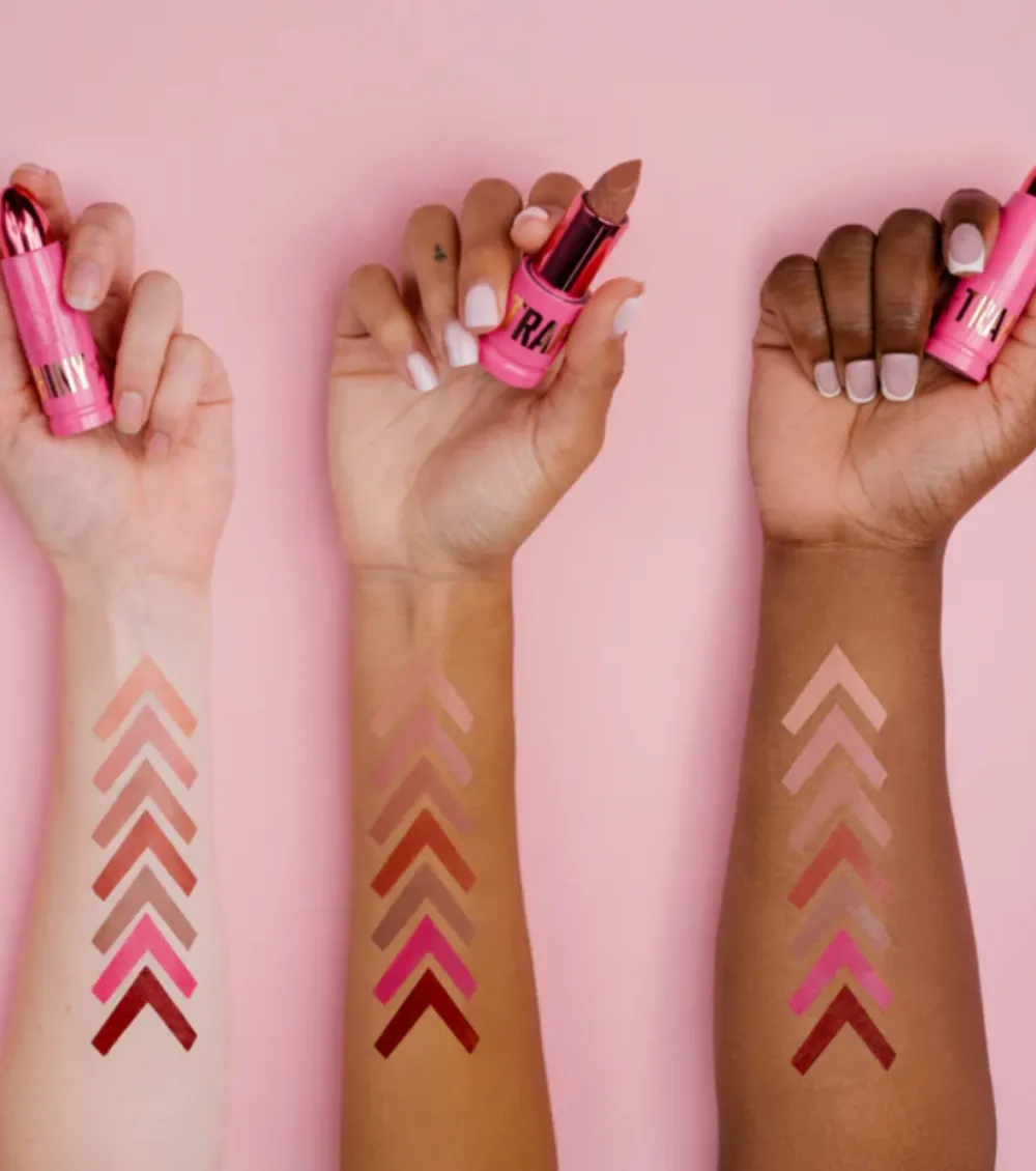 *Cowgirl Queen* - Barra de labios Shiny Trap - Dirt Road>Jeffree Star Cosmetics Clearance