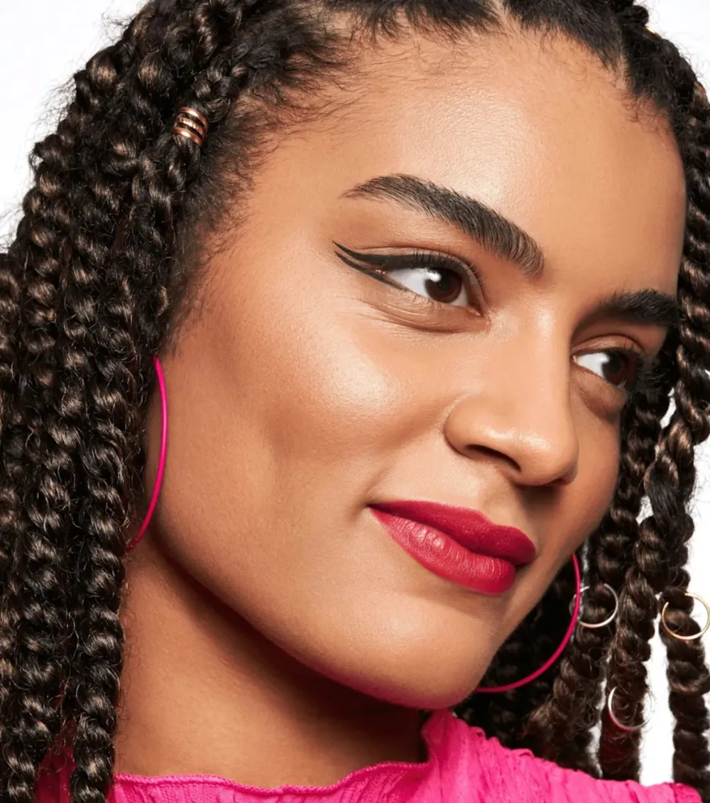 Delineador de ojos en gel Stay & Play Waterproof - 01: Black>essence Sale
