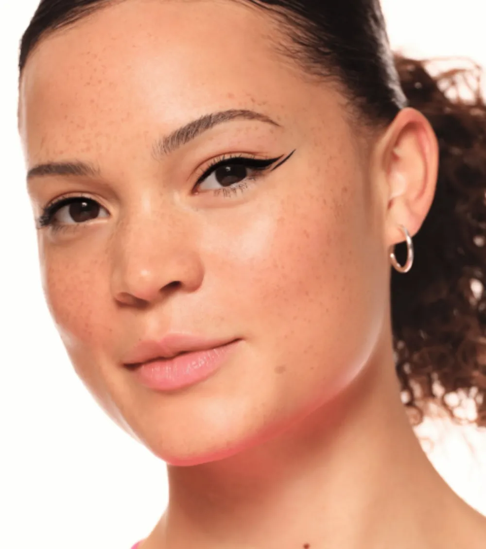 Delineador de ojos Line It Like A Pro - Black>essence Hot