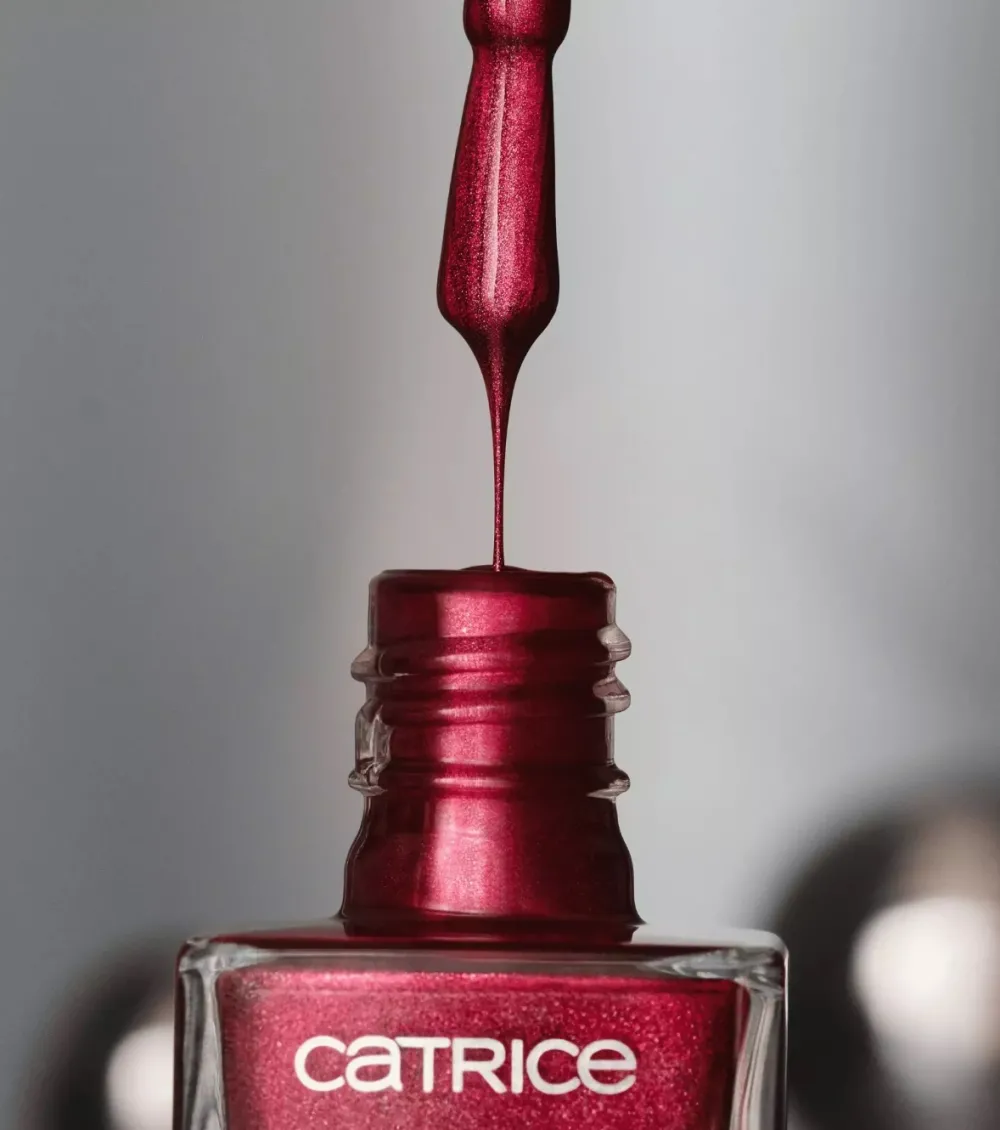 Esmalte de uñas magnético Bold Magnetic - 010: Love At First Pull>Catrice Online