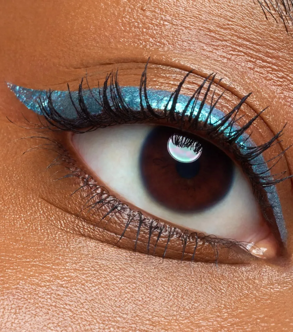 Eyeliner Space Glam Liquid Effect - 030: Cosmic Chrome>Catrice Clearance