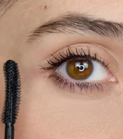 Máscara de pestañas The Black Mascara><noscript><img width=