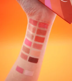 Paleta de ojos y rostro - Stay Strong><noscript><img width=