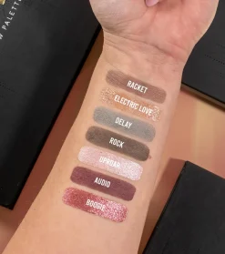 Paleta de sombras Amplified><noscript><img width=