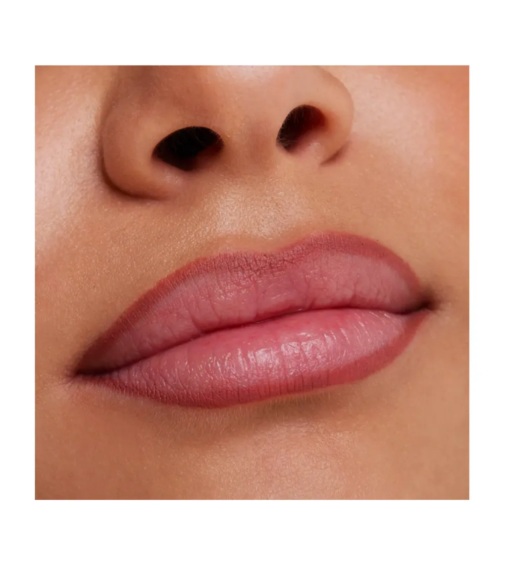 Perfilador de labios 8h Matte confort - 02: Silky Hazelnut>essence