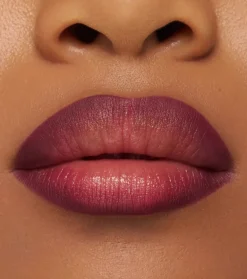 Perfilador de labios 8h Matte comfort - 19: Burgundy Bestie><noscript><img width=