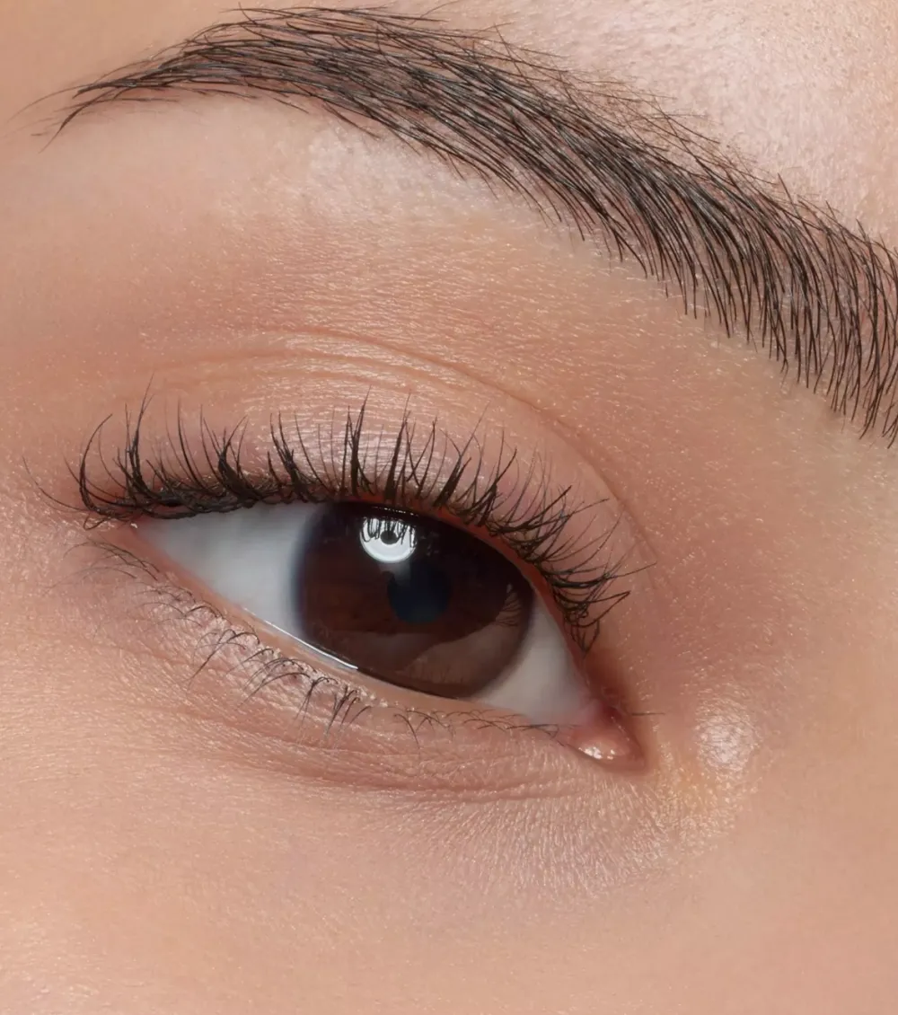 Primer máscara de pestañas curl FIXING>essence