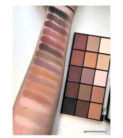 Revolution - Paleta de sombras Reloaded - Basic Mattes><noscript><img width=