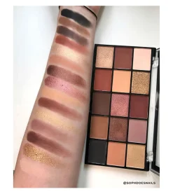 Revolution - Paleta de sombras Reloaded - Velvet Rose><noscript><img width=