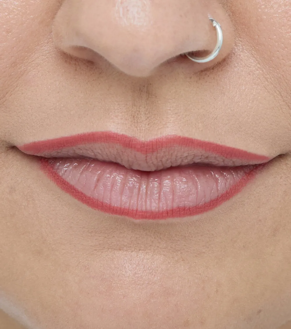 Revolution - Perfilador de labios Pout Liner - Melba Warm Peach>Makeup Revolution Sale