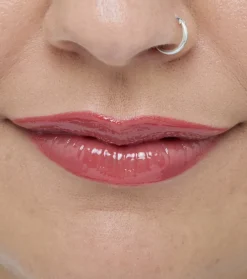 Revolution - Perfilador de labios Pout Liner - Melba Warm Peach><noscript><img width=