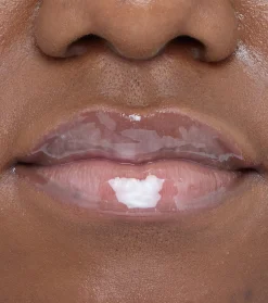 Revolution - Perfilador de labios Pout Liner - Glaze Clear><noscript><img width=