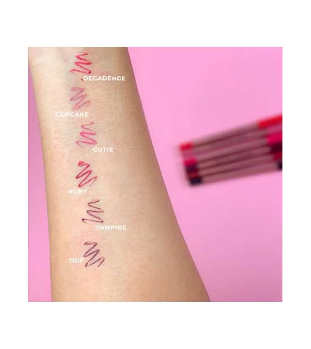Revolution - Perfilador de labios Satin Kiss - Decadence>Makeup Revolution Best