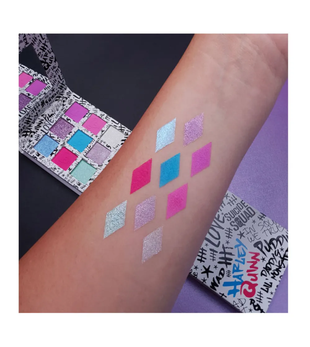 Revolution - *Revolution X DC Harley Quinn* - Paleta de sombras - Daddy’s Little Monster>Makeup Revolution Online