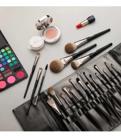 Set 21 brochas de maquillaje Black Swan><noscript><img width=
