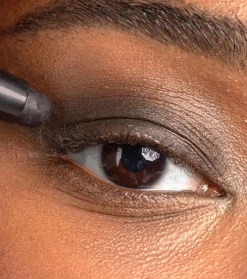 Sombra de ojos en stick - 10: Matte Black>Palladio Clearance