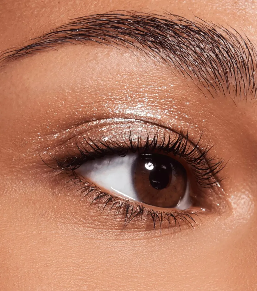 Sombra de ojos líquida Space Glam Chrome - 030: Galactic Glamour>Catrice Online