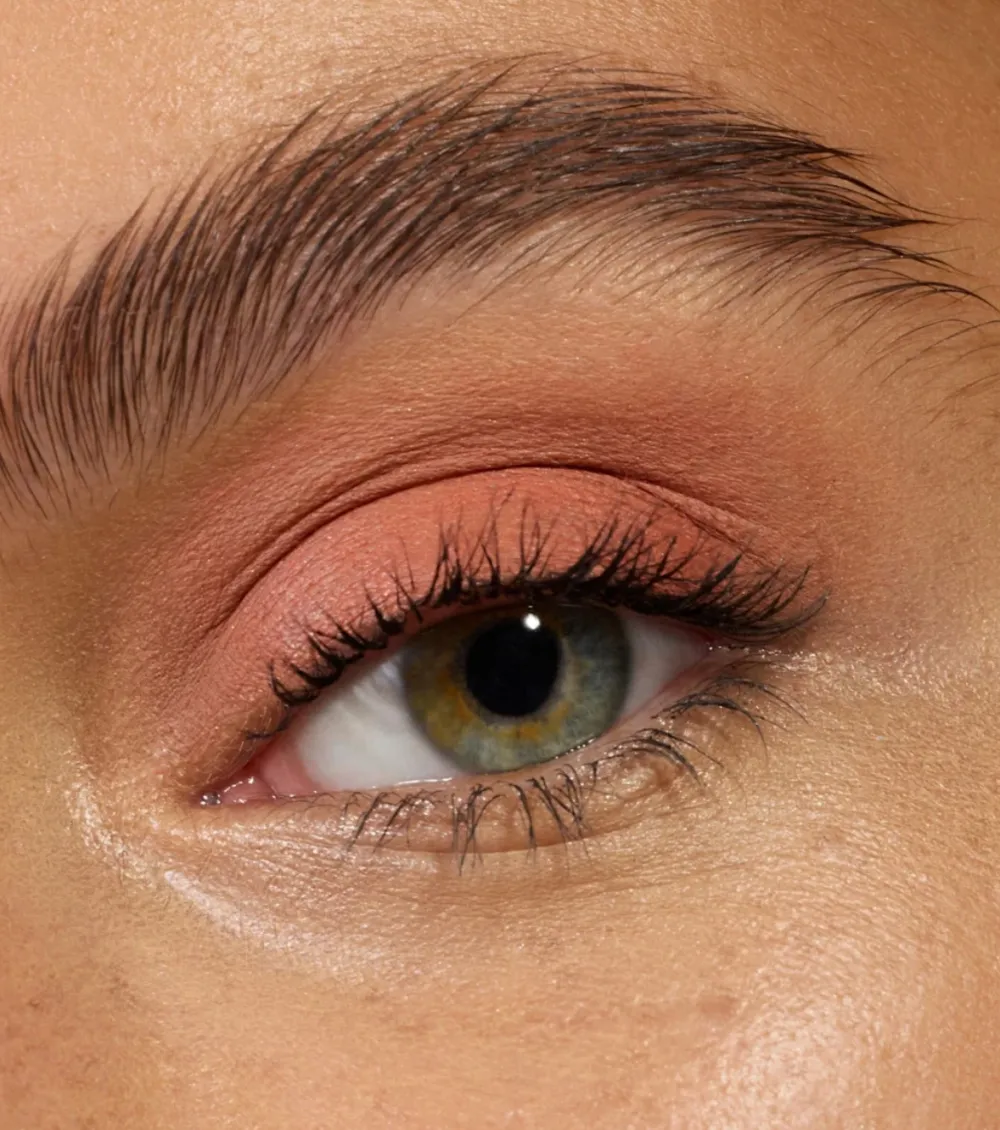 Sombra de ojos líquida waterproof Matte - 03: Peach Pop>essence