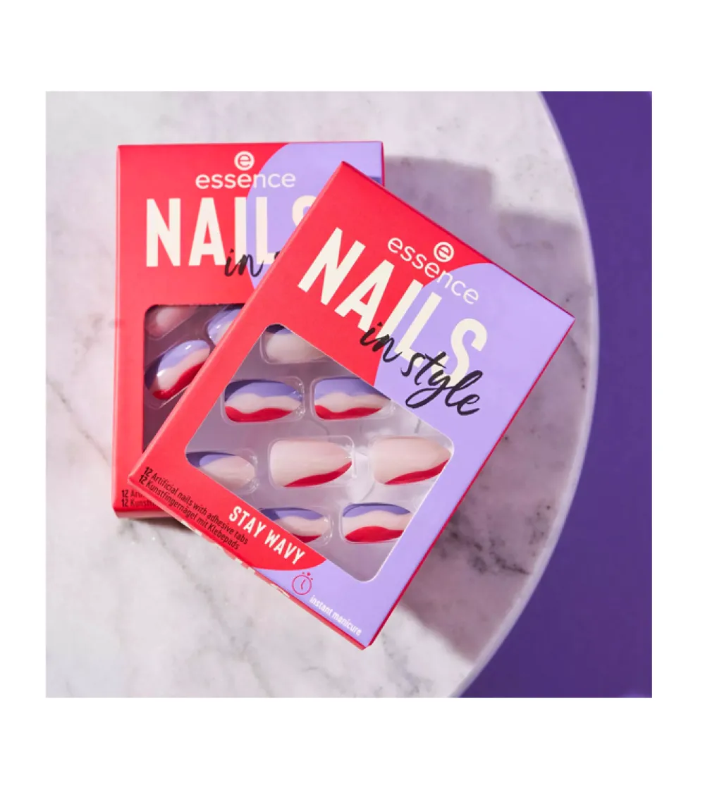 Uñas postizas Nails in Style - 13: Stay Wavy>essence Online